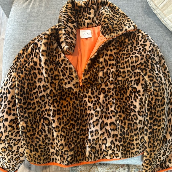 JOA leopard half Zip - Picture 2 of 2
